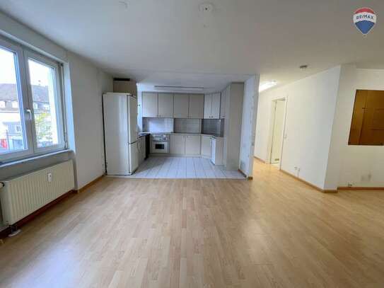 3,5-Zimmer WHG, Stadtmitte, offene Küche, Balkon, Aufzug, TG!