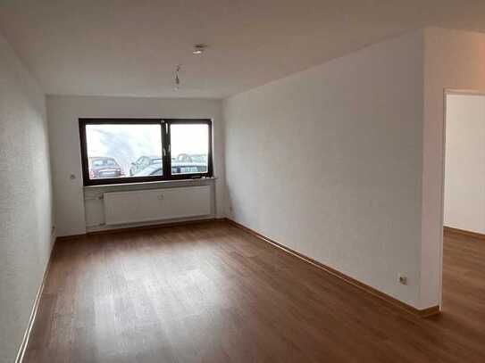 renovierte 2 Zimmer Single Wohnung im Erdgeschoss mit Duschbad in beliebter ruhiger Lage