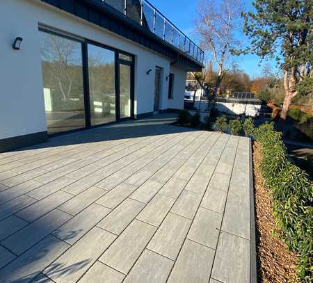 Wohnen in der exklusivsten Lage von Königsdorf Haus in Haus mit 60 qm großen Terrasse.