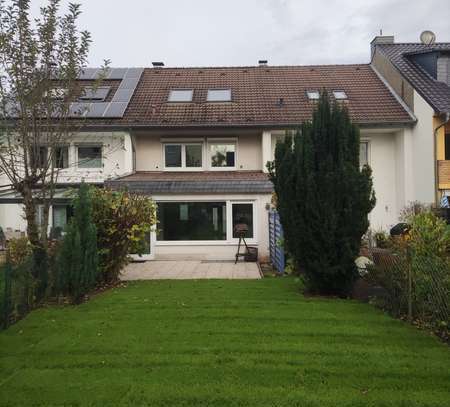 (2-Generationen-)Haus in Porz, Erstbezug nach Teilsanierung/Renovierung