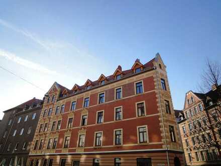 Renovierte Altbauwohnung in Linden Nord mit Balkon