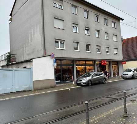 Gepflegtes 6 Familienhaus mit Gewerbeeinheit im Stadtzentrum von Eppelheim