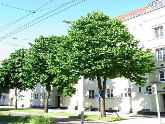 Eutritzsch - komplett neu sanierte & moderne Dachgeschoßwohnung mit Loggia in verkehrsgünstiger Lage