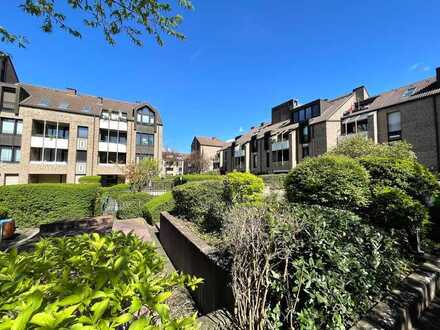 WOHNEN AM SÜDPARK - Gepflegte 3 Zimmerwohnung mit Loggia und 2 TG-Stellplätzen!