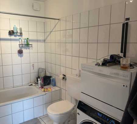 Schöne 1-Zimmer-Erdgeschosswohnung mit küche in Mühlhausen Rettigheim