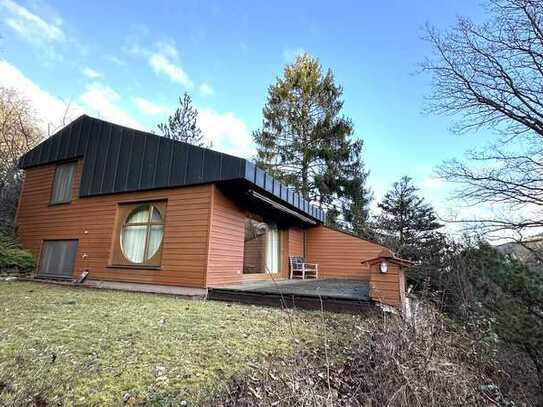 Stilvolles, hochwertiges Wochenend- und Ferienhaus in idyllischer Lage in Rüdenau zu verkaufen