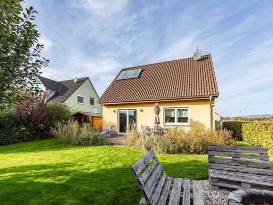 Modernes Einfamilienhaus mit grünem Garten und ruhiger Lage – Ihr neues Zuhause in Schönefeld!