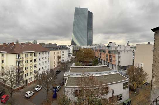 Top-Lage in Frankfurt: 8-Familienhaus mit geplantem Penthouse mit Blick auf die ikonische EZB