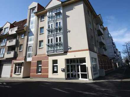 Zentrum-Wiesdorf, gegenüb. der Sparkasse, Erdgeschoss Büro-/Praxisfläche Neu renoviert