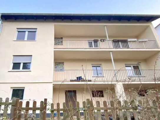 Gepflegtes, geräumiges 1-2 Familienhaus mit schönem Ausblick!