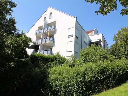 Sonnige 3 Zimmer-Wohnung mit Balkon und 2 Tiefgaragenstellplätze in Blaustein-Pfaffenhau