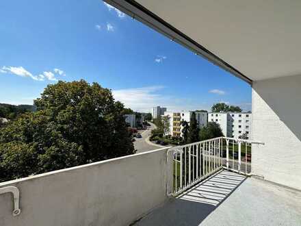 Sonnige 3-Zi.-Wohnung mit großem Süd-Balkon - bezugsfrei - Energieeffizienzklasse A