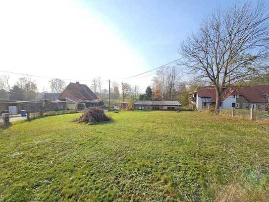 Sonniges Grundstück in guter Wohnlage von Sohland am Rotstein