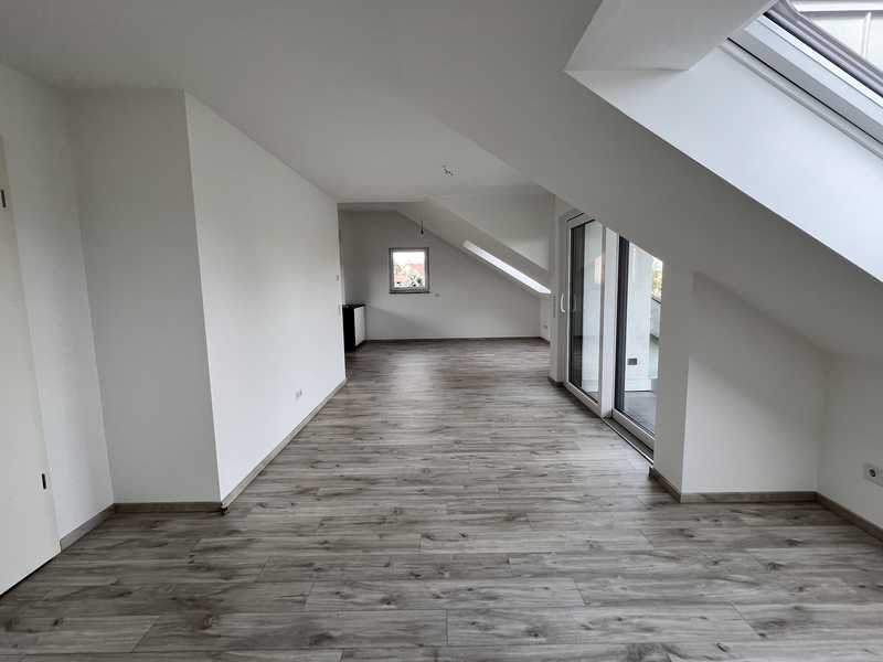                                                               Exklusive 3,5-Zimmer-Wohnung mit Balkon und EBK in traumhafter Lage direkt am F&hellip;                                                       in Harheim (Frankfurt am Main)
