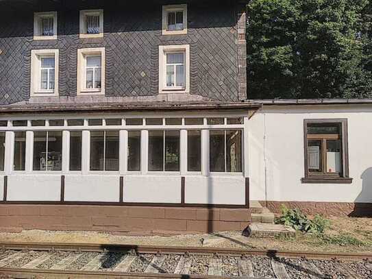 Preiswerte 3-Raum-Wohnung in Hirschfeld