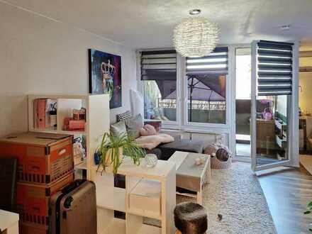 Nachmieter:in gesucht! Schönes 1-Zimmer-Apartment mit Balkon in der Hainstraße 25