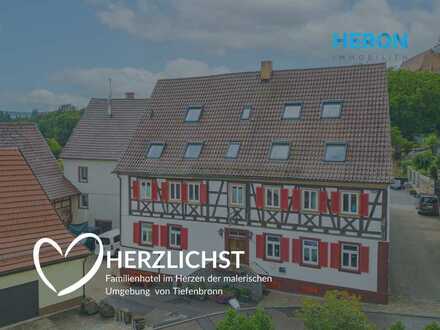HERZLICHST - Ein herzliches Familienhotel inmitten der idyllischen Landschaft von Tiefenbronn