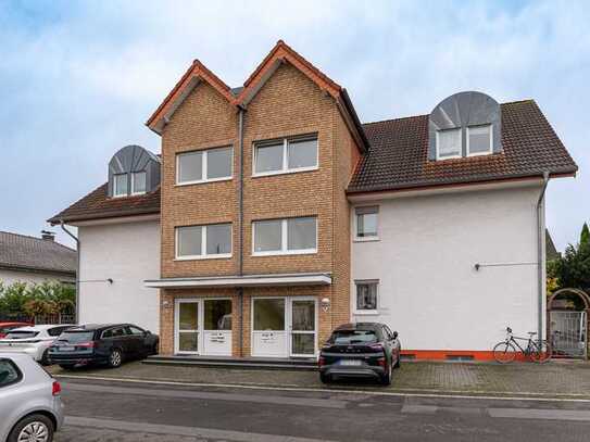 Gut geschnittene 3-Zimmer-Dachgeschosswohnung mit Balkon