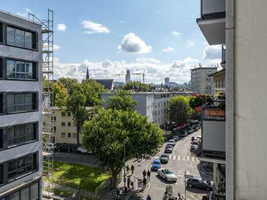 BITTE SCHRIFTLICH ANFRAGEN! Frankfurt: 2-Zimmerwohnung mit Balkon an der Konstablerwache