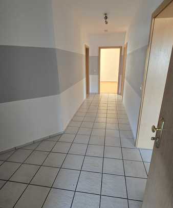 160m²- 5,5-Raum-Wohnung Terrasse und großem Garten in Thörlingen