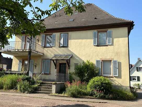 Denkmalgeschütztes Pfarrhaus von 1690 bei Rust (Grundstück Erbpacht € 580/Monat)