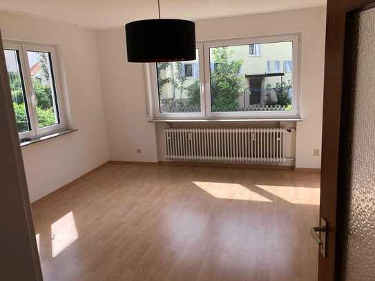 2-Zimmer-Hochparterre-Wohnung mit Balkon und EBK im Munkweg