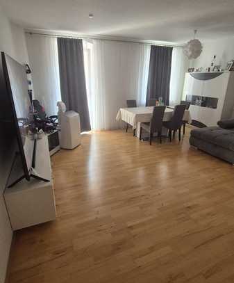 Schöne 3-Zimmer-Wohnung mit Balkon