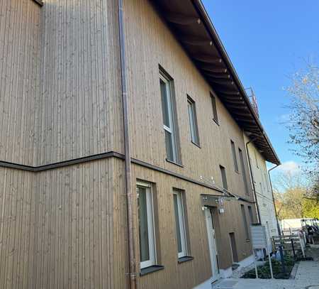 schöne 4-Zimmer- Wohnung im Obergeschoss mit Balkon