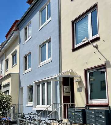 Renovierte 3-Zimmer-Wohnung mit Balkon und EBK in Bremen Buntentor von Privat