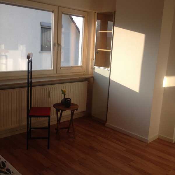 Möbliertes 1-Zi. Apartment in S-Zuffenhausen Nähe Porsche