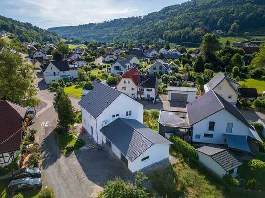 NEUBAU: Einfamilienhaus mit Doppelgarage in Hopfau