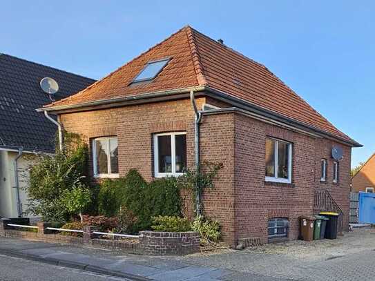 Modernisiertes Einfamilienhaus zur Miete ab Jan 2025 in Kleve-Kellen