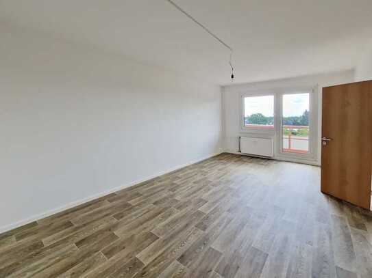 Helle 3-Zimmer-Wohnung mit Balkon und Dusche – Ideal für kleine Familien + 500 EUR Wunschgutschein*