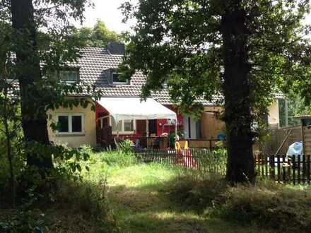 Wohnen am Waldrand! Reihenmittelhaus mit Garten zu vermieten!