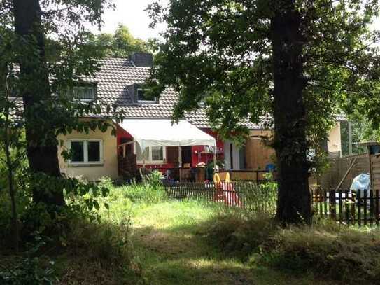 Wohnen am Waldrand! Reihenmittelhaus mit Garten zu vermieten!