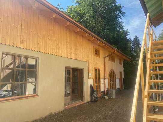 Ideal für Familien und Pendler - Neubau aus Holz nach alter Bauweise mit Garten in ländlichem Idyll