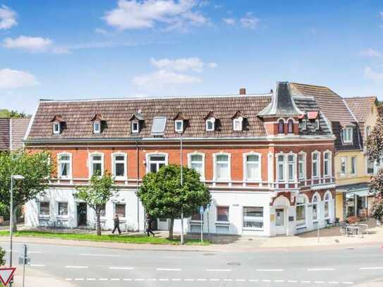 Attraktive Gewerbefläche Direkt am Bahnhof Heide. Gastronomie oder Büro? Ihre Chance in Top-Lage.