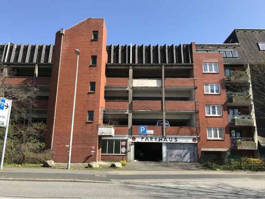 Zentraler Stellplatz im Parkhaus gesucht? Nur noch wenige verfügbar!