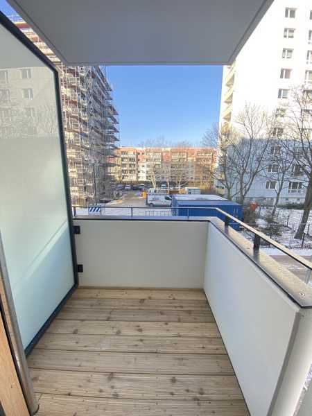 Modernes Single-Apartment - voll möbliert, mit Balkon!