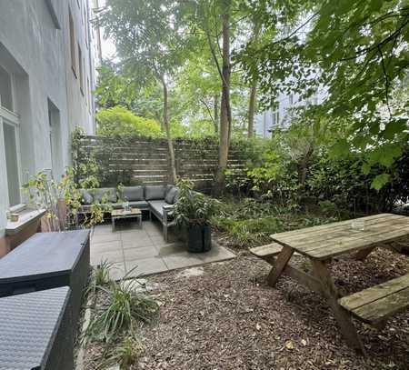 "Exklusives Altbauapartment mit großer Terrasse im gefragten Samariterkiez, Berlin"