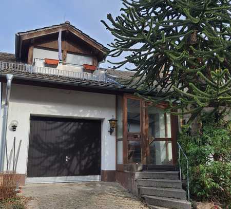 Geräumiges, preiswertes 12-Zimmer-Mehrfamilienhaus in Mauer