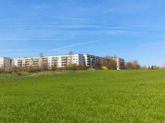 Balkon mit weitem Blick in die Landschaft