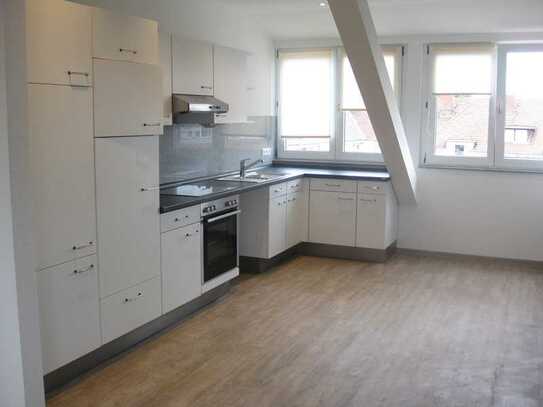 Helle Dachgeschosswohnung in der Südstadt