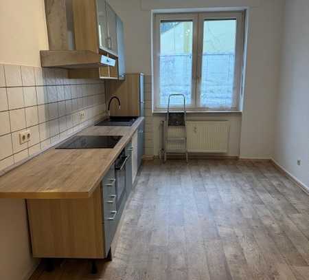 Schöne 3-Raum-EG-Wohnung mit EBK in Solingen