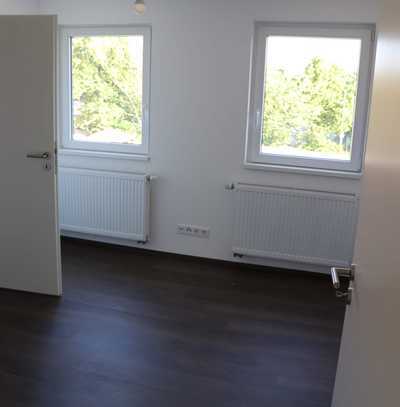 Attraktive, modernisierte 3-Zimmer-Wohnung mit gehobener Innenausstattung und Küche in Braunschweig