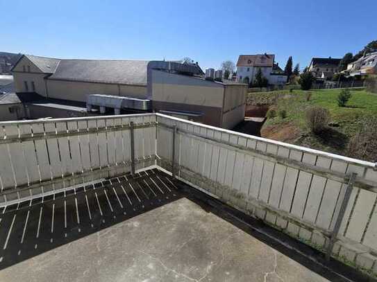 3,0-Zimmerwohnung mit Balkon!