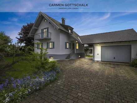 Herrliches Unikat & großzügiger Bungalow auf sonnigem Grundstück