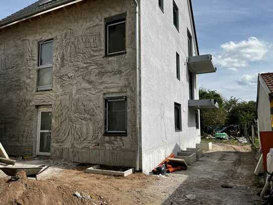 4,5-Zimmer Neubauwohnung mit Terrasse und Garten!