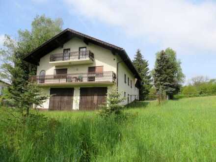 Wohnhaus und ehemaliges Anwesen mit Aussicht in Deggendorf