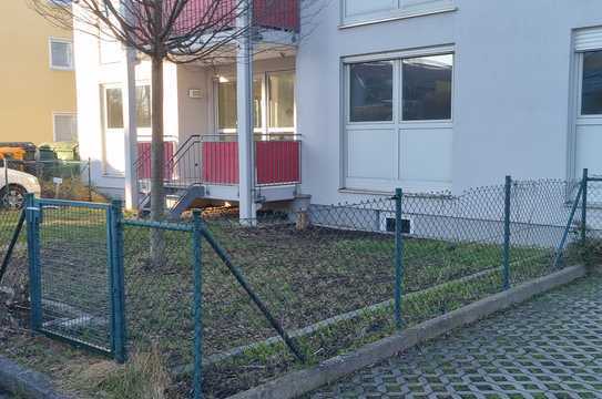 4 ZKB-Wohnung mit Garten und 2 Bädern